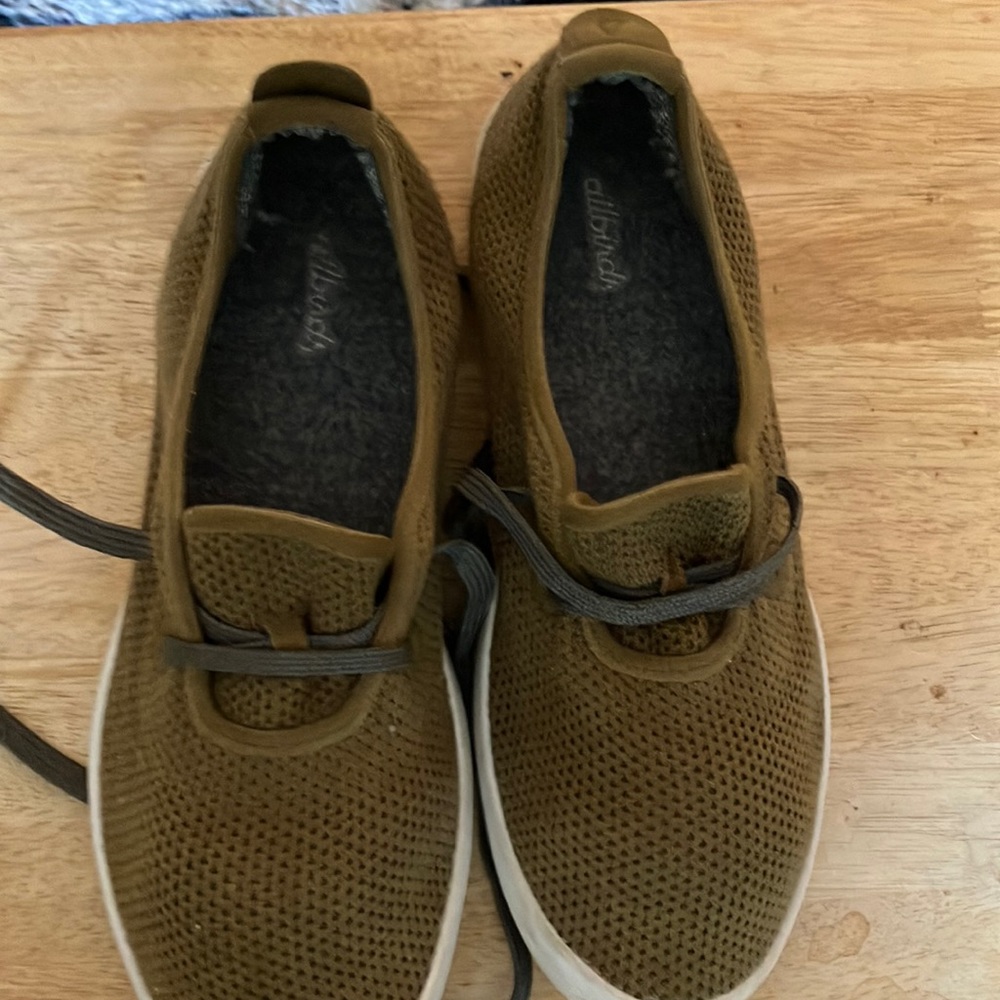 Allbirds lace up